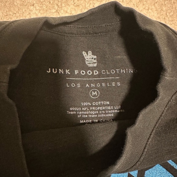 Lions Cropped Black T-Shirt - Picture 2 of 2